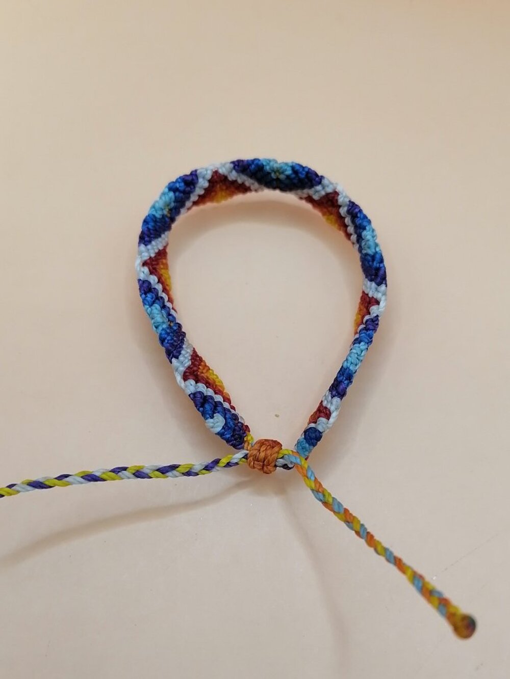 Handmade Macrame Bracelet Inca Labyrinth Multicolor - Picture 8 of 9